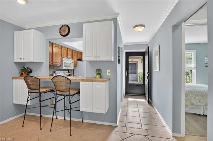 Breakfast Bar