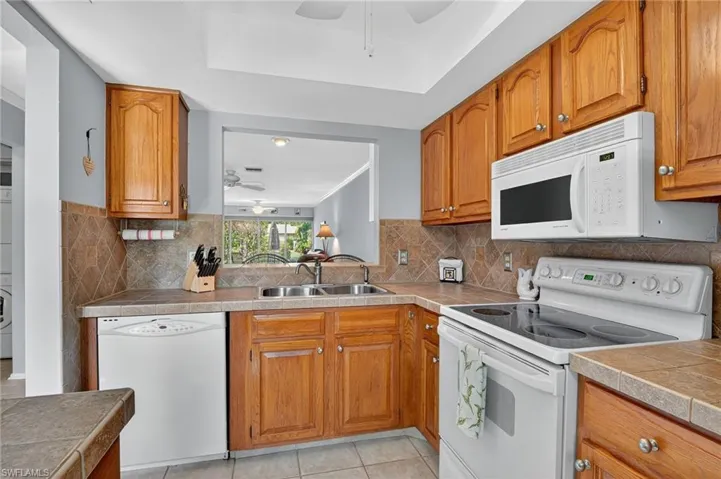 1009 Pine Isle Ln S # 1009, Naples, Florida 34112