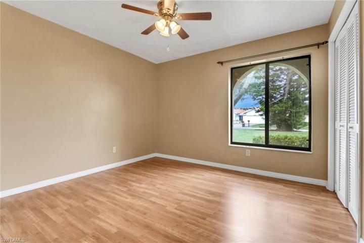 1374  Foxfire  LN, Naples, FL 34104