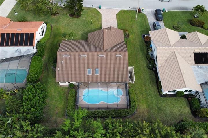 1374  Foxfire  LN, Naples, FL 34104