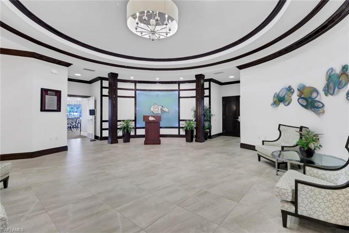 1374  Foxfire  LN, Naples, FL 34104