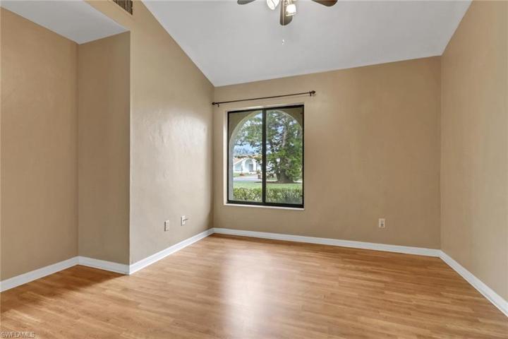 1374  Foxfire  LN, Naples, FL 34104