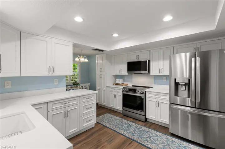 212  Potomac  PL, Naples, FL 34112