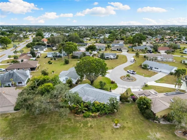 212  Potomac  PL, Naples, FL 34112