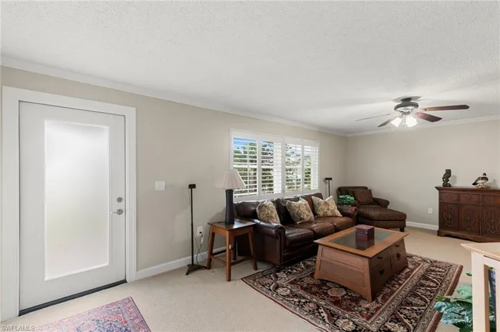 212  Potomac  PL, Naples, FL 34112