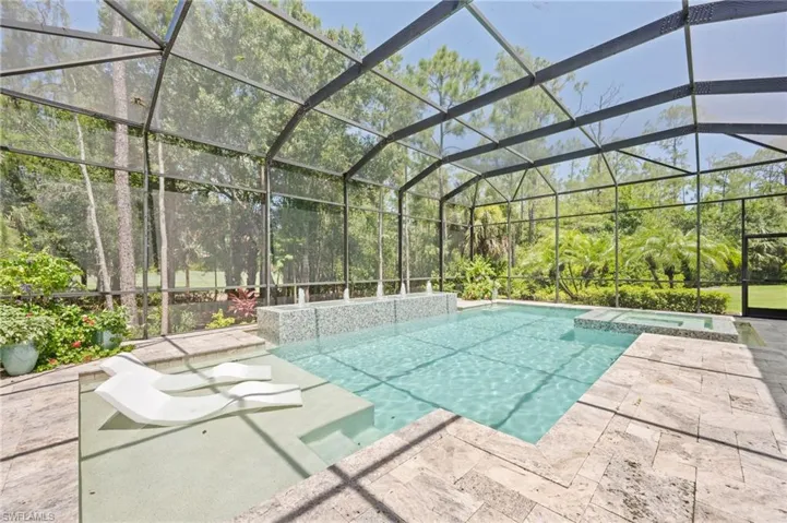 6641 Edgecumbe Dr, Naples, Florida 34119