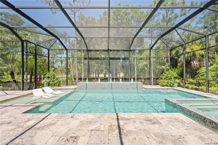 6641 Edgecumbe Dr, Naples, Florida 34119