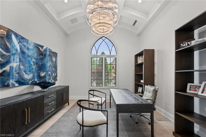 6641 Edgecumbe Dr, Naples, Florida 34119