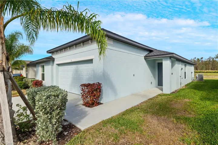 4037 Villa Doria Ct, North Fort Myers, Florida 33917