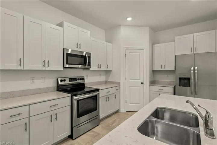 4037 Villa Doria Ct, North Fort Myers, Florida 33917