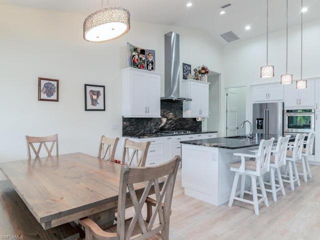 199 Cays DR, NAPLES FL 34114