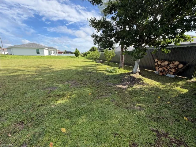 4021 Ne 9th Pl, Cape Coral, Florida 33909