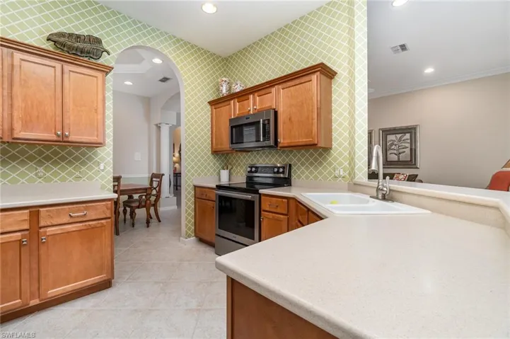 20083  Seadale  CT, Estero, FL 33928