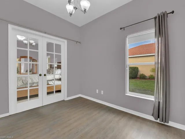 Guest Room/Den