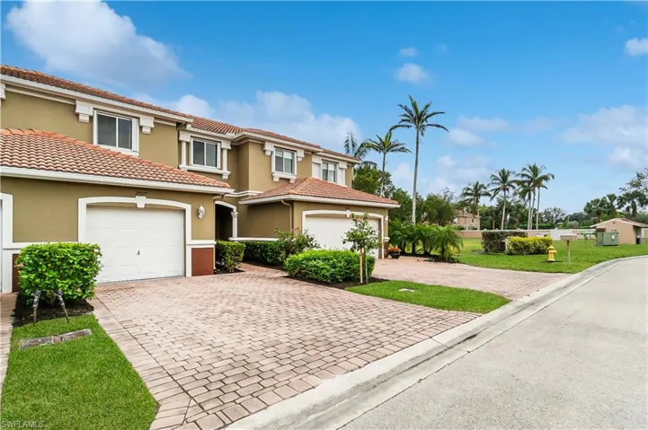 17577  Brickstone  LOOP, Fort Myers, FL 33967