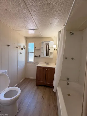 8205  Suncoast  DR, North Fort Myers, FL 33917