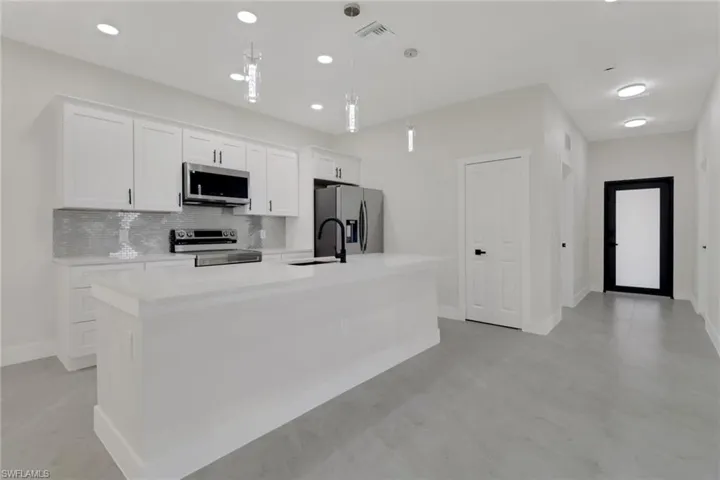 4503  15th SW ST, Lehigh Acres, FL 33973