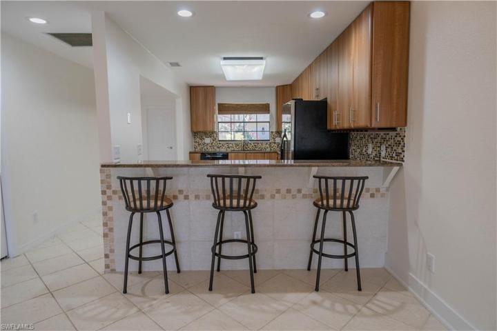 6648  Tannin  LN, NAPLES, FL 34109
