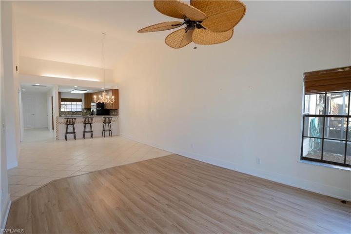 6648  Tannin  LN, NAPLES, FL 34109