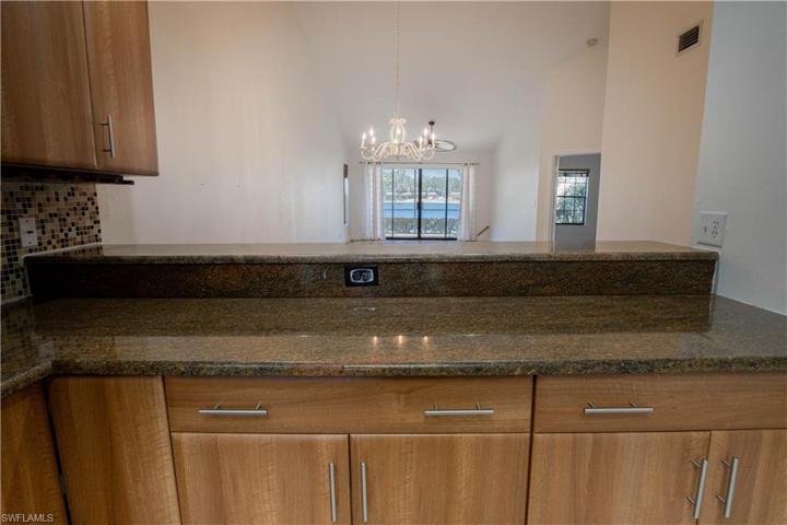 6648  Tannin  LN, NAPLES, FL 34109
