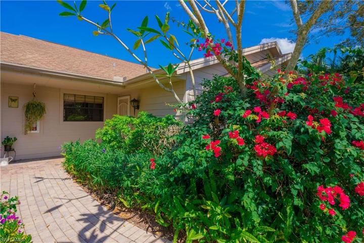 6648  Tannin  LN, NAPLES, FL 34109