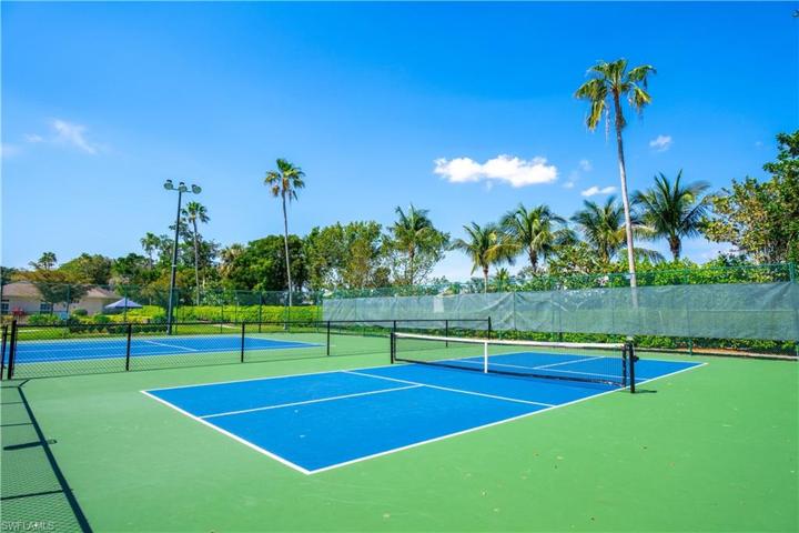 6648  Tannin  LN, NAPLES, FL 34109
