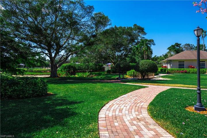 6648  Tannin  LN, NAPLES, FL 34109
