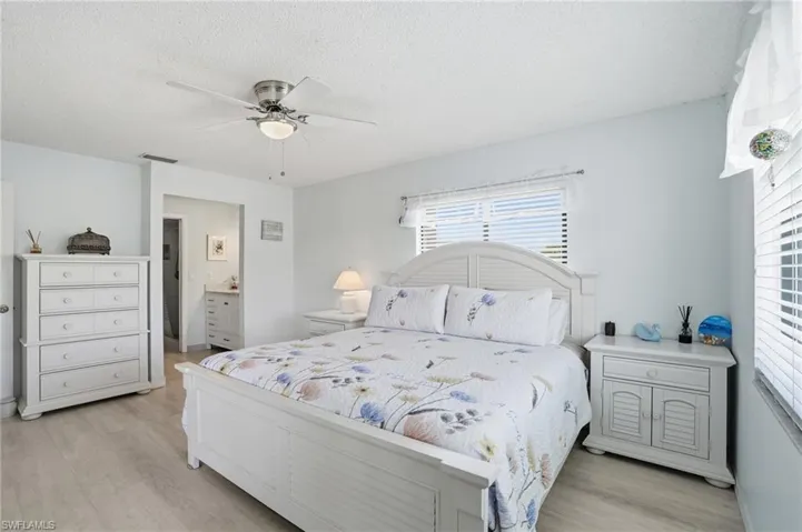 1205 Se 46th Ln 201, Cape Coral, Florida 33904