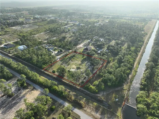 7969  Canal  TER, Labelle, FL 33935
