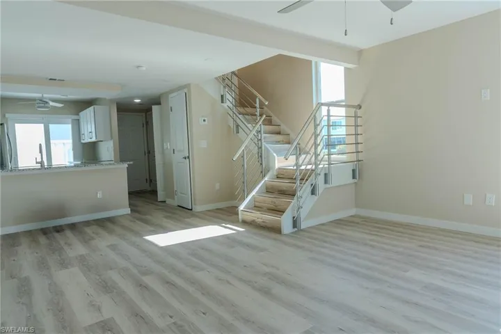 Livingroom to upstairs bedrooms