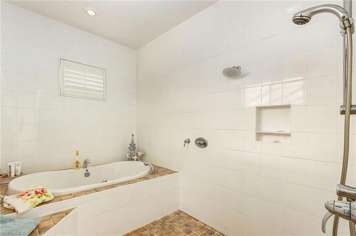Tub and Shower Room