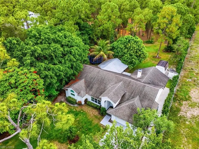 5991 Golden Oaks Ln, Naples, Florida 34119
