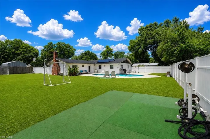 655 Pointview Rd, Keystone Heights, Florida 32656