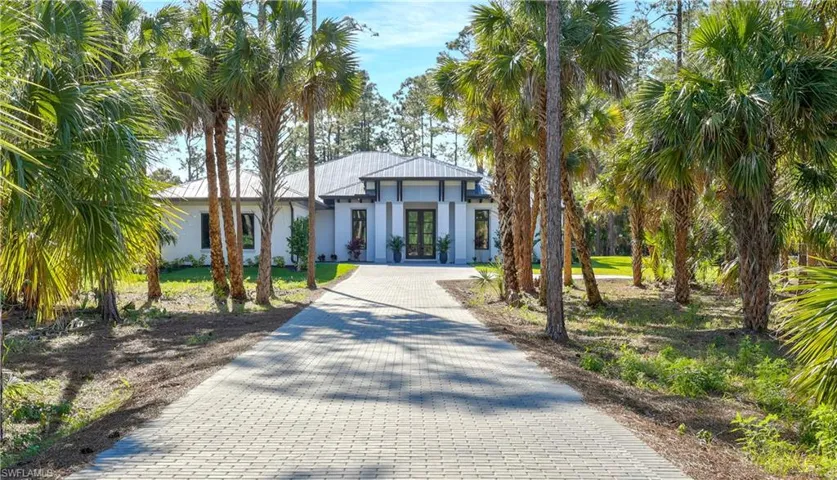 750 Myrtle Ter, Naples, Florida 34103
