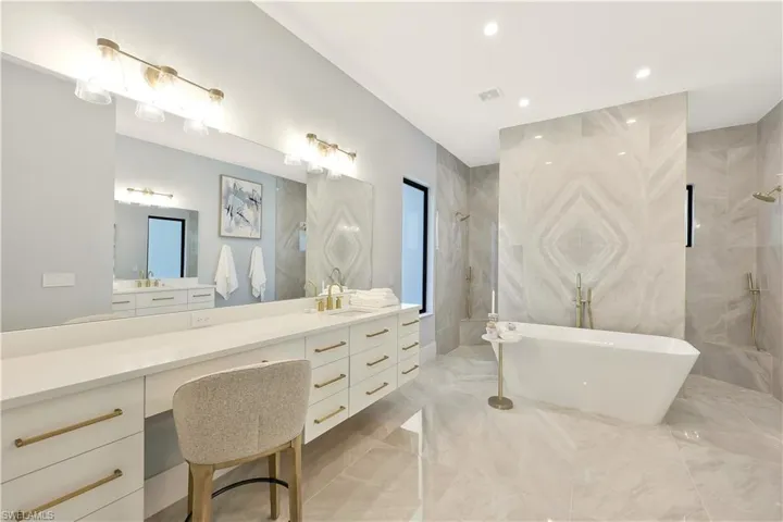 750 Myrtle Ter, Naples, Florida 34103
