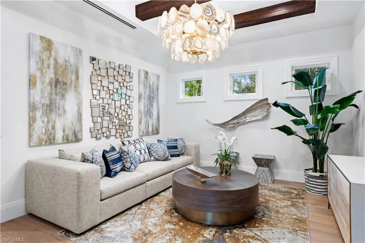 750 Myrtle Ter, Naples, Florida 34103