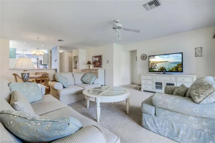 576  Woodshire  LN, Naples, FL 34105