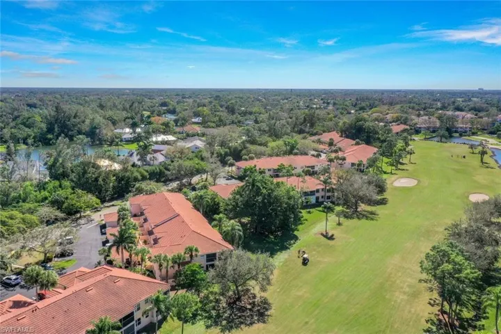 576  Woodshire  LN, Naples, FL 34105