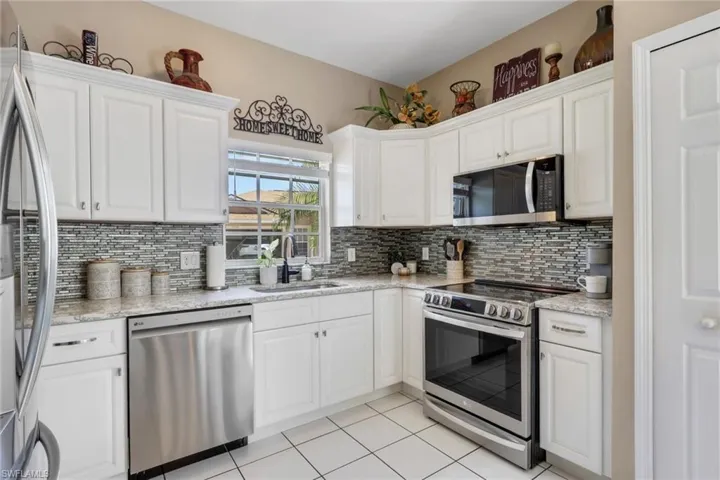 10701 Blue Bimini Cir, Estero, Florida 33928