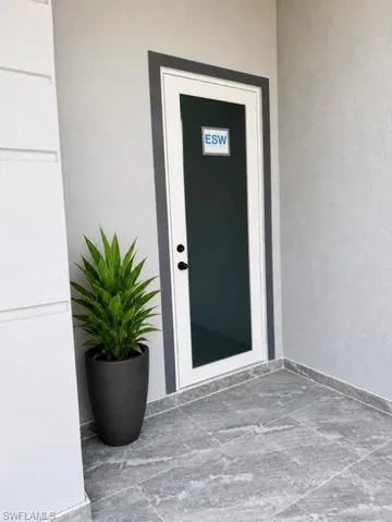302 Stonybrook Ave, Lehigh Acres, Florida 33972
