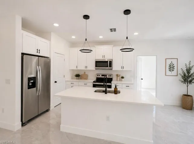 302 Stonybrook Ave, Lehigh Acres, Florida 33972