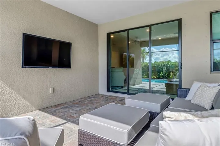View of terrace featuring an outdoor hangout area