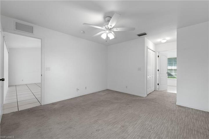 709  Bennington  DR, LEHIGH ACRES, FL 33974