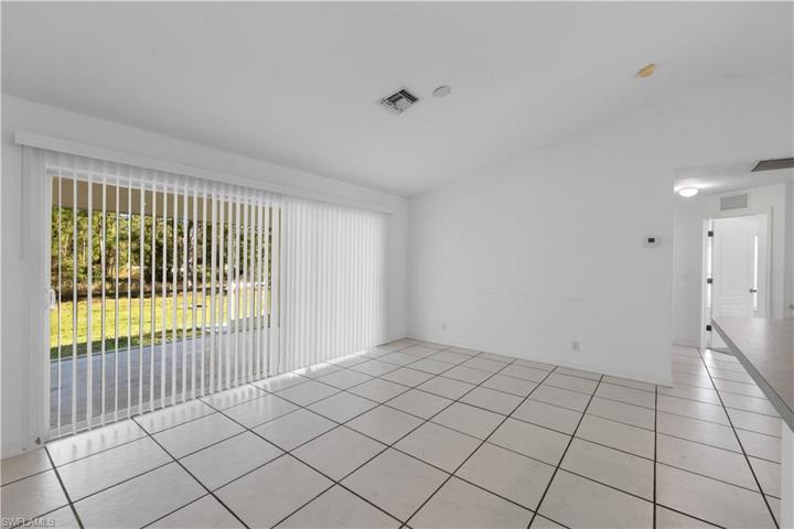 709  Bennington  DR, LEHIGH ACRES, FL 33974