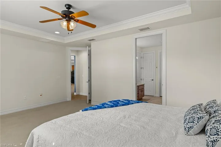 11897  Dixon  DR, Fort Myers, FL 33913