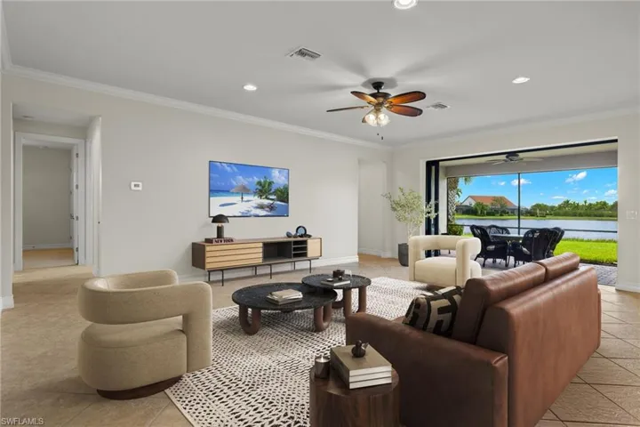 11897  Dixon  DR, Fort Myers, FL 33913