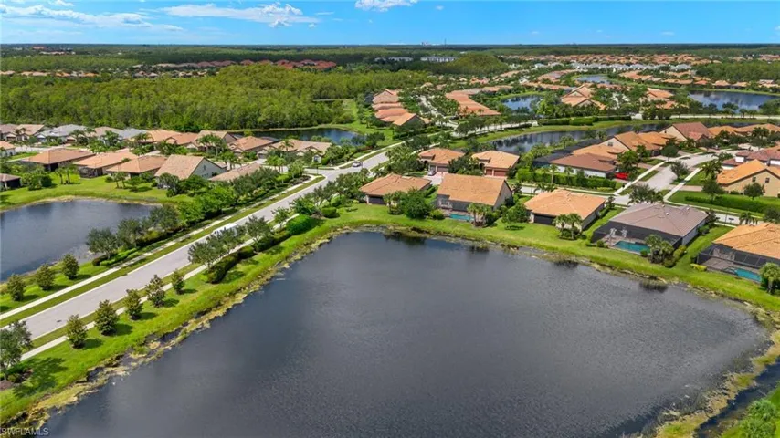 11897  Dixon  DR, Fort Myers, FL 33913