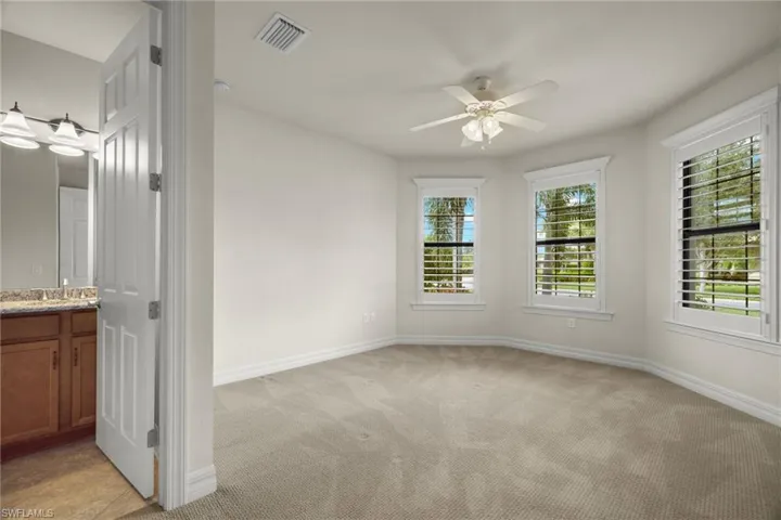 11897  Dixon  DR, Fort Myers, FL 33913