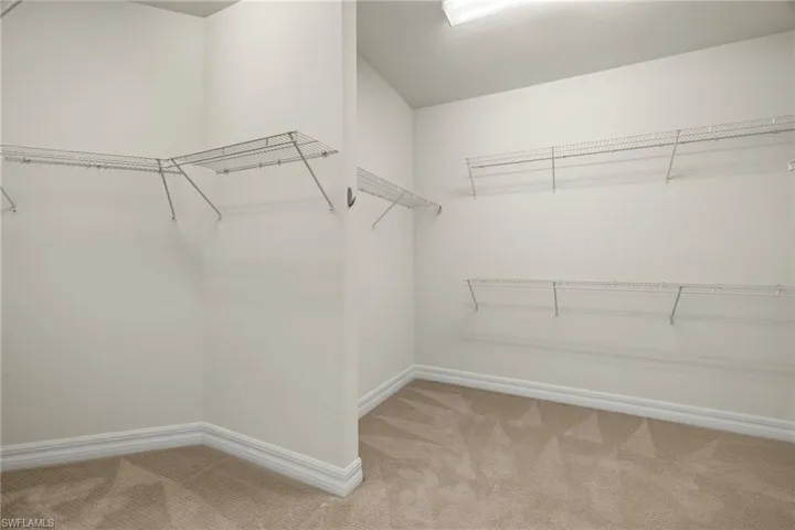 11897  Dixon  DR, Fort Myers, FL 33913
