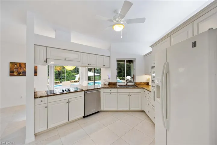 816 Turkey Oak Ln, Naples, Florida 34108